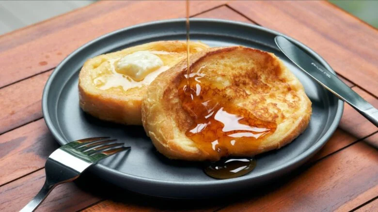 朝食フレンチトースト キッチンでのお料理をお楽しみください